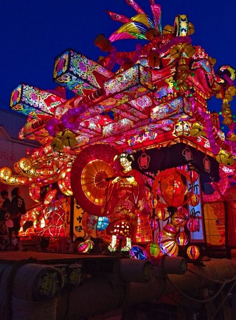 A large light display of sculpture art with Japanese decor and symbolism. 